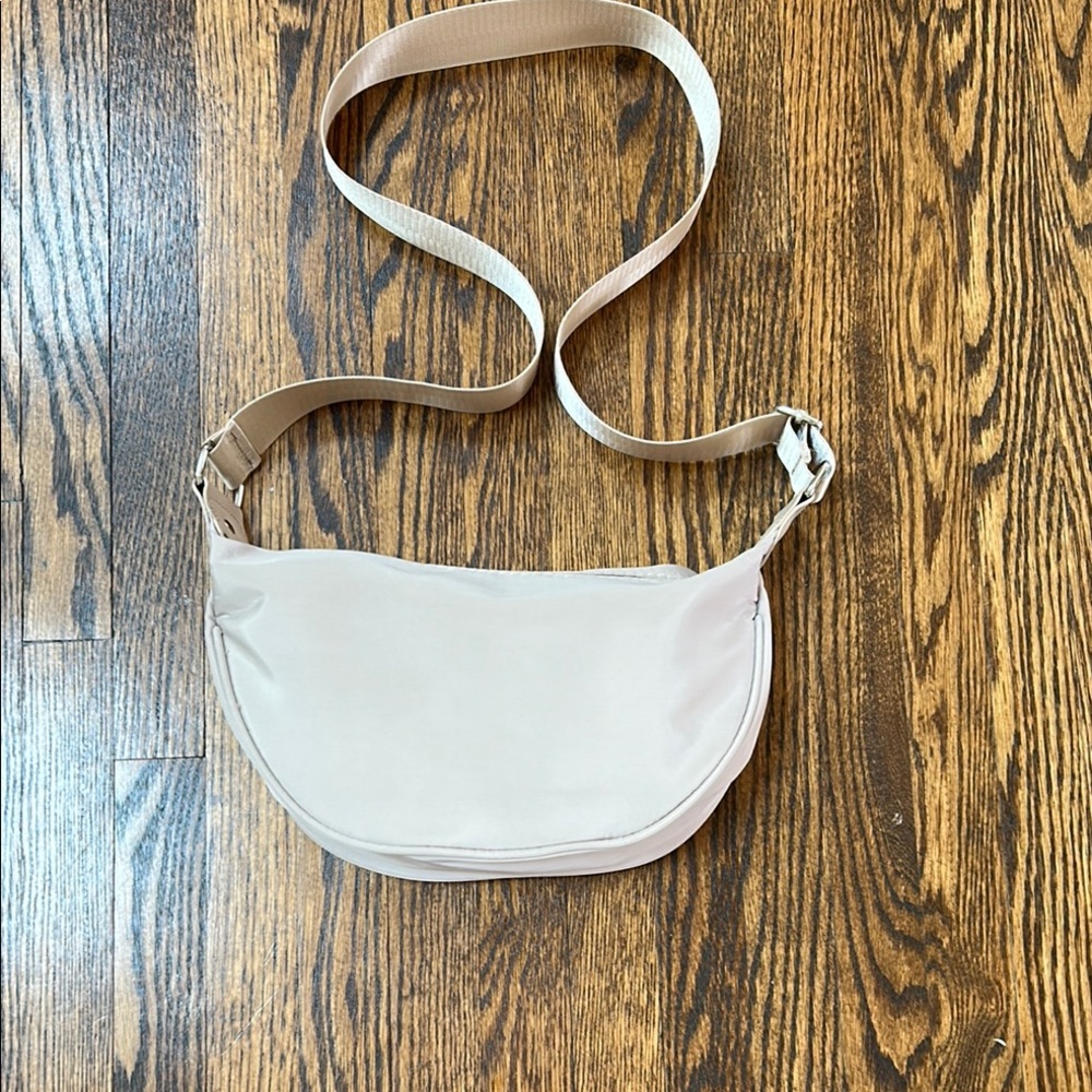 Beige Hobo Sling Bag 🆕
